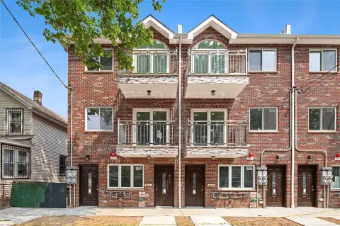 New Construction Triplex in Corona