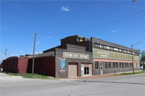 Pittsburg Warehouse with Loft/Balcony