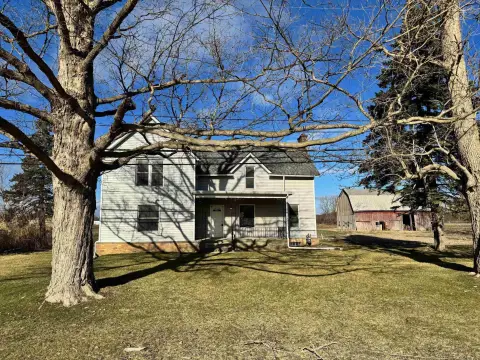 Industrial Land with Renovated House