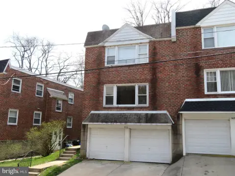 Philadelphia Duplex with Garage