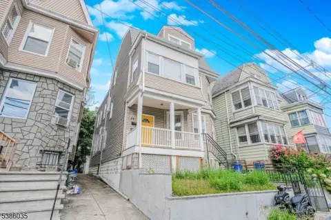 Three-Unit Home: Newark City, NJ