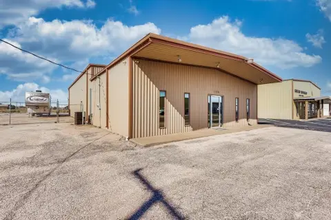 Midland Industrial Facility with Office