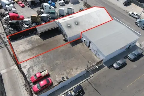 Long Beach Commercial Building/Warehouse