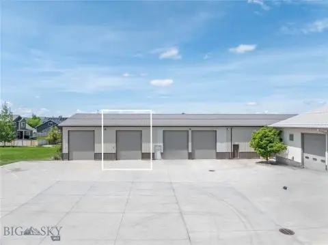 Warehouse Space in Barn District