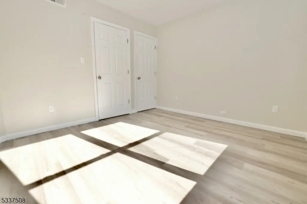 Picture 11