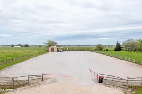 Duson Commercial Land with Building