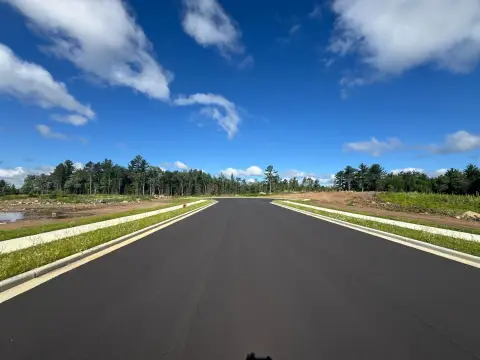 Commercial Lot in Growing District