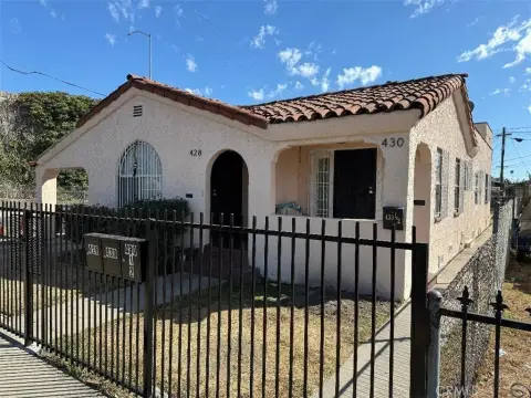 Los Angeles Triplex with Garages