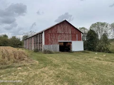Shelbyville Land with Large Barn