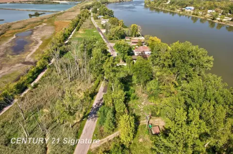 Waterfront Land in Saginaw