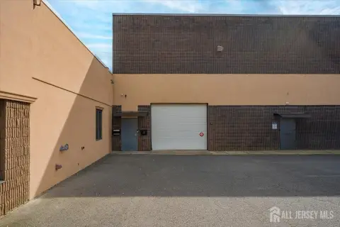 Versatile Warehouse in Spotswood, NJ