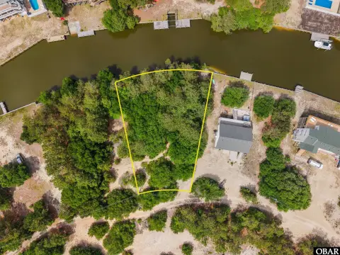 Canalfront Land in Carova Beach