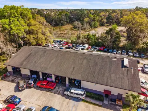 Ocala Warehouse with Multiple Bays