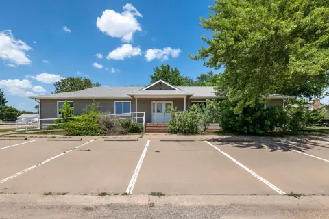 Commercial Property with Separate Entrances