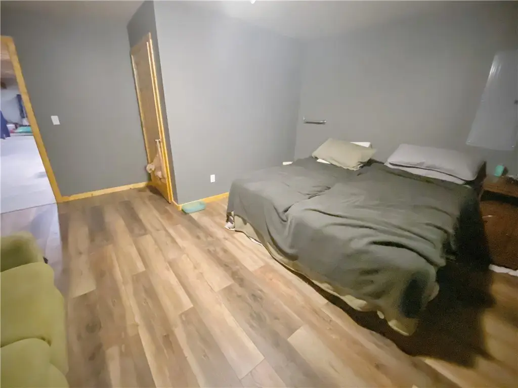 Picture 12