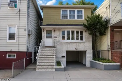 Duplex with Walkout Basement