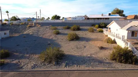 Spacious Residential Lot in Lake Havasu