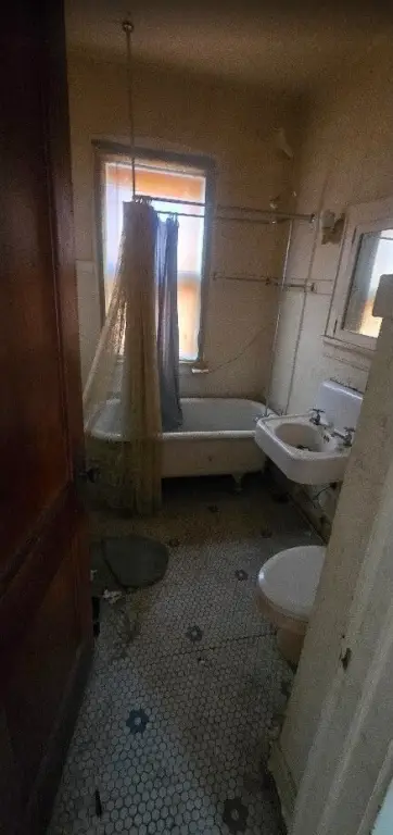 Picture 10
