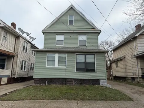 Updated Duplex in Cleveland, OH
