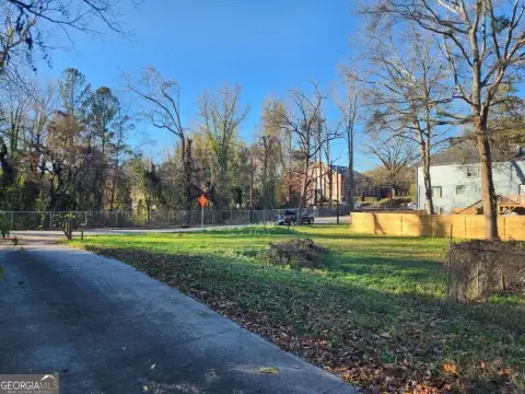 Residential Lot in Westside Park