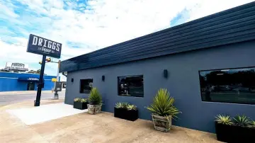 Turnkey Retail Location in Denison