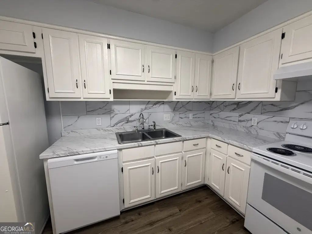 Picture 37