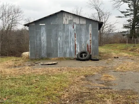 5-Acre Parcel with Creek Frontage