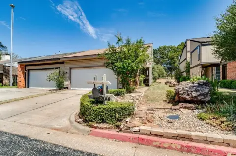 Duplex Near Golf Course