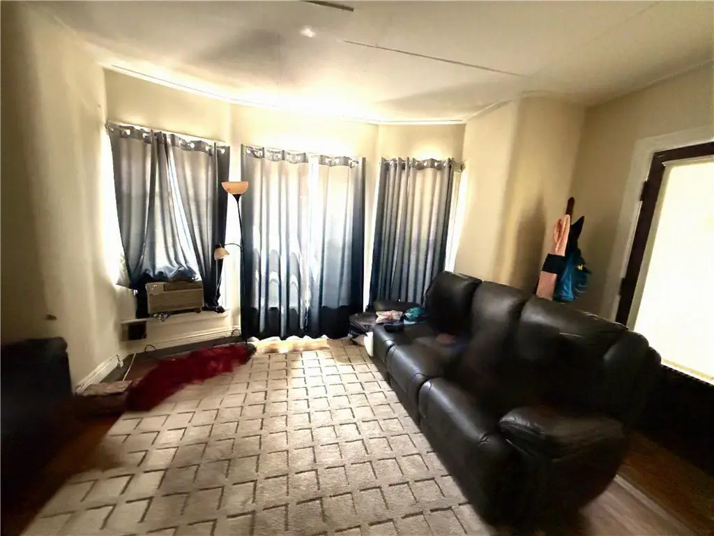 Picture 9