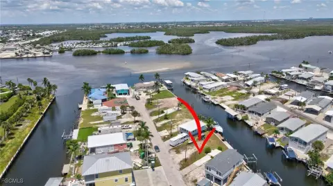 Waterfront Lot Near Fort Myers Beach