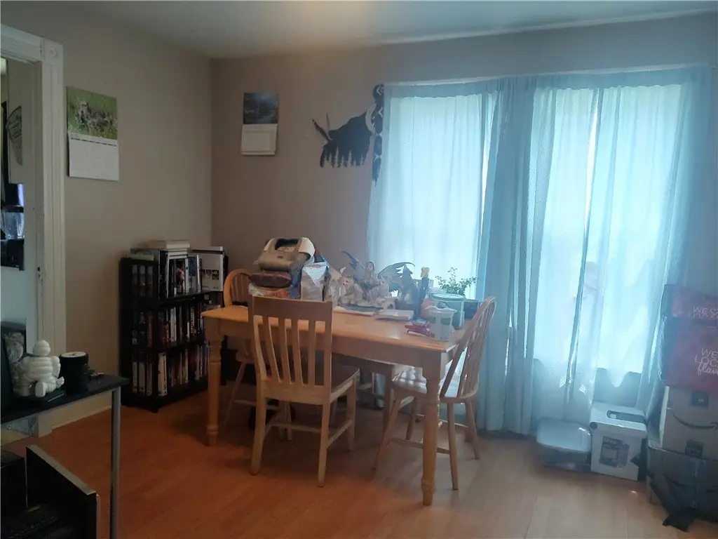 Picture 12