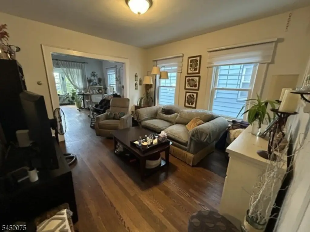 Picture 5