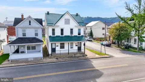 River-View Duplex