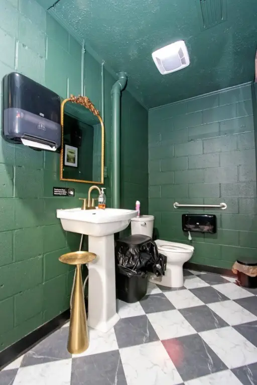 Picture 11