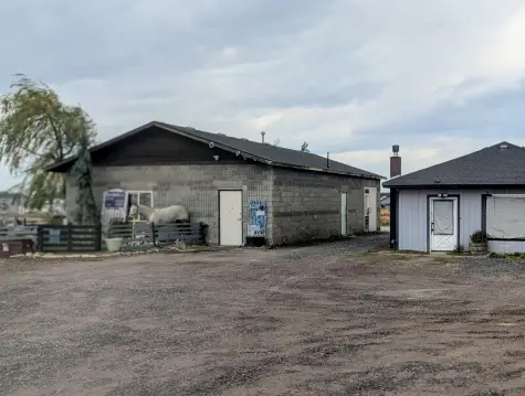 Redmond Mixed-Use Property For Sale