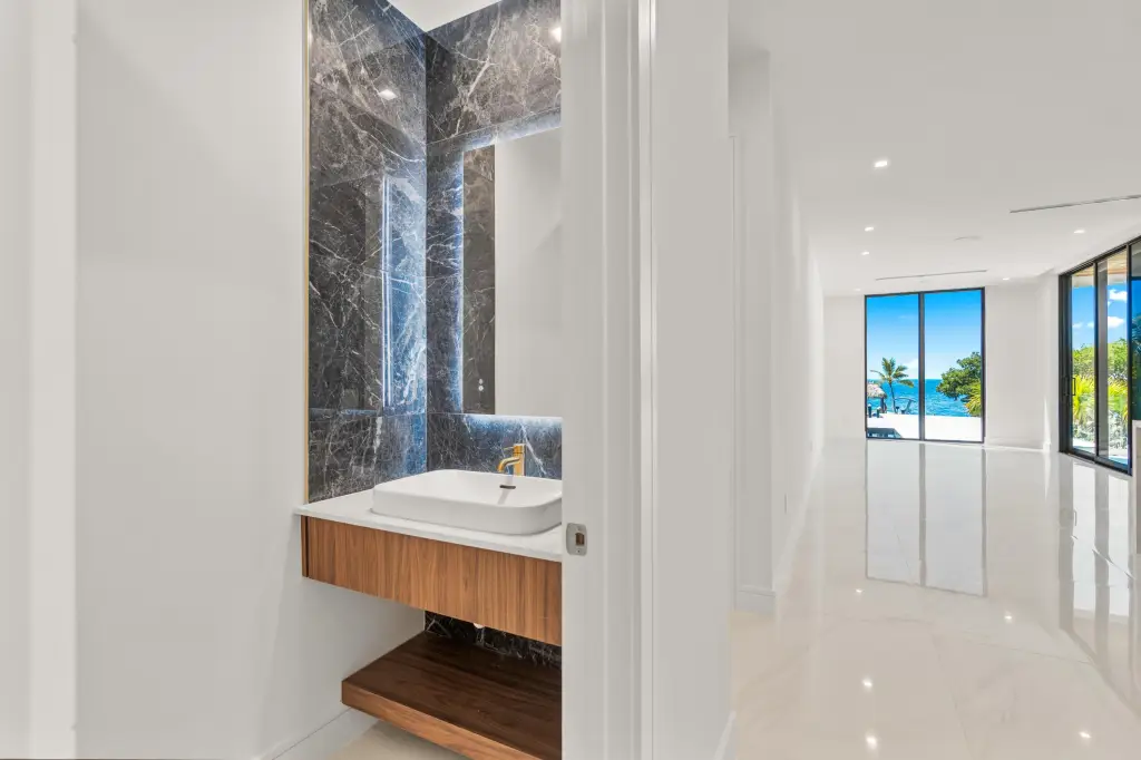 Picture 38