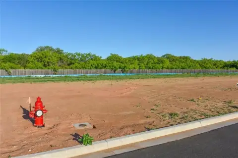 Residential Land in Oldham Oaks