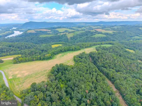 Agricultural Land with Tillable Acreage