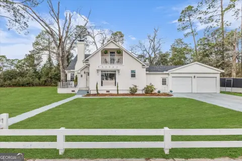 Jesup Home with Income Potential