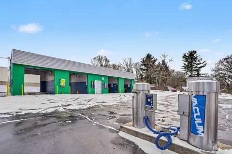 Kalamazoo Car Wash on Corner