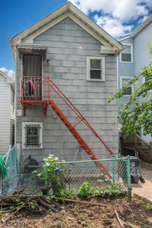Picture 5