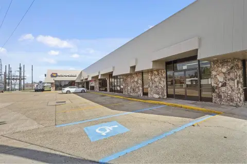 Houma Commercial Building For Sale