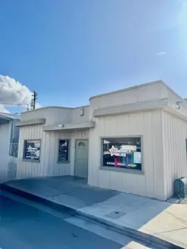 Versatile Commercial Building in Soledad