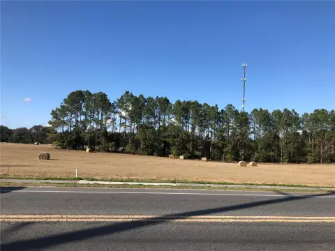 Commercial Land in Trenton, Florida