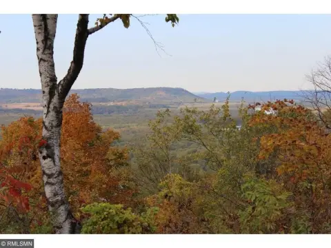 Wabasha Land with River Views