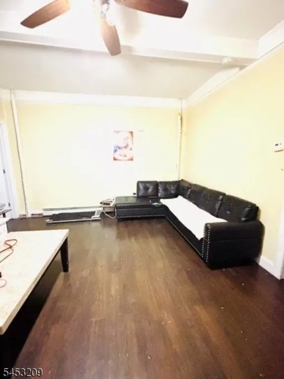 Picture 4