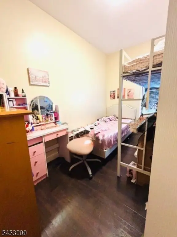 Picture 6