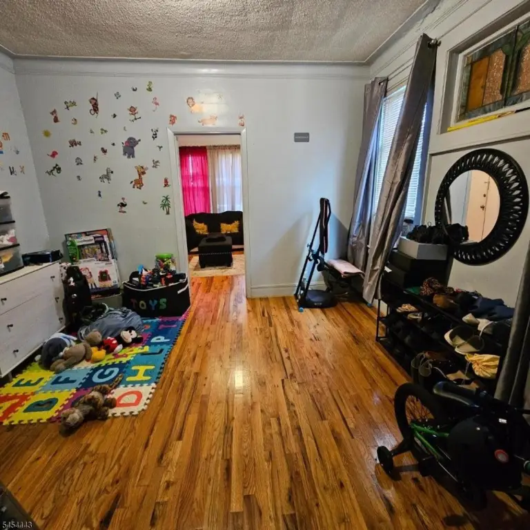 Picture 7