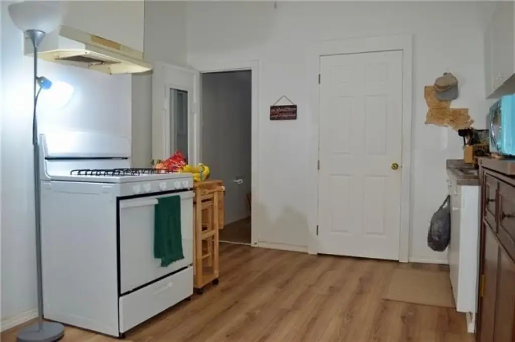 Picture 14