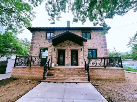 New Bayside Duplex Ready Now